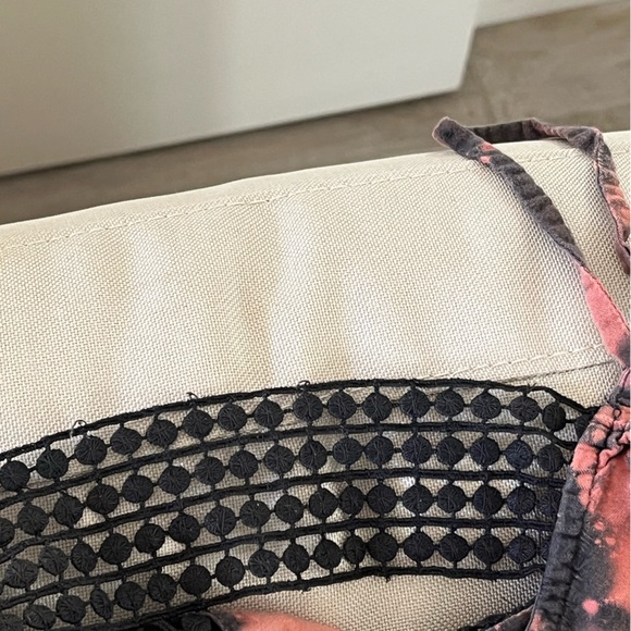 ✨SALE✨American Eagle Romper Tie Dye Cosmic MEDIUM Sleeveless Shorts Crocher - Picture 9 of 9